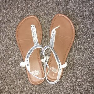 Faded glory size 8 diamond stone sandals